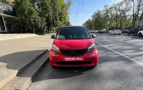 Smart Fortwo III, 2018 год, 1 100 000 рублей, 2 фотография