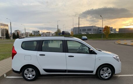 Dacia Lodgy, 2020 год, 1 560 000 рублей, 4 фотография