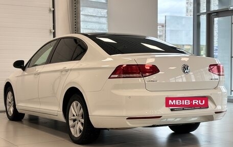 Volkswagen Passat B8 рестайлинг, 2016 год, 1 870 000 рублей, 8 фотография