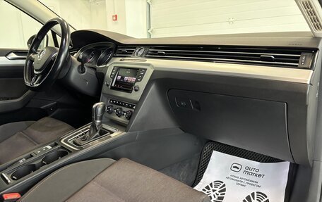 Volkswagen Passat B8 рестайлинг, 2016 год, 1 870 000 рублей, 18 фотография