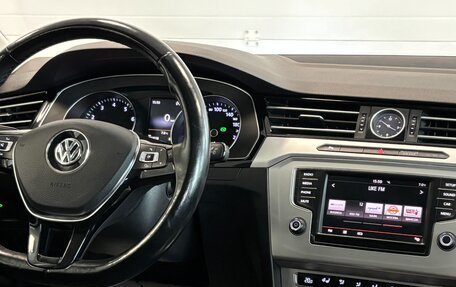 Volkswagen Passat B8 рестайлинг, 2016 год, 1 870 000 рублей, 24 фотография