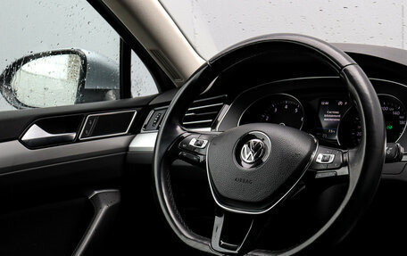 Volkswagen Passat B8 рестайлинг, 2018 год, 1 970 000 рублей, 13 фотография