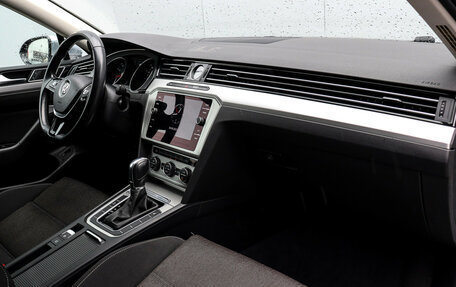 Volkswagen Passat B8 рестайлинг, 2018 год, 1 970 000 рублей, 9 фотография