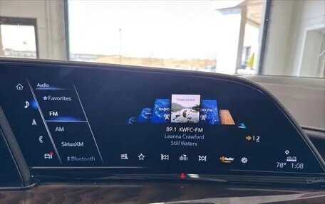 Cadillac Escalade V, 2023 год, 9 850 000 рублей, 23 фотография