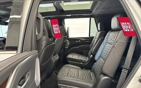 Cadillac Escalade V, 2023 год, 9 850 000 рублей, 35 фотография