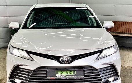 Toyota Camry, 2021 год, 3 199 000 рублей, 2 фотография
