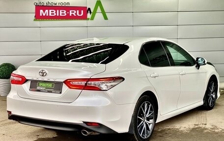 Toyota Camry, 2021 год, 3 199 000 рублей, 6 фотография