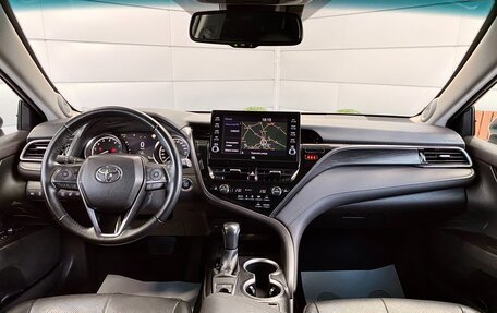 Toyota Camry, 2021 год, 3 199 000 рублей, 15 фотография