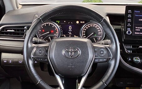 Toyota Camry, 2021 год, 3 199 000 рублей, 19 фотография