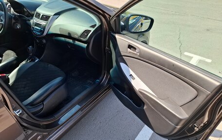 Hyundai Solaris II рестайлинг, 2015 год, 1 180 000 рублей, 10 фотография