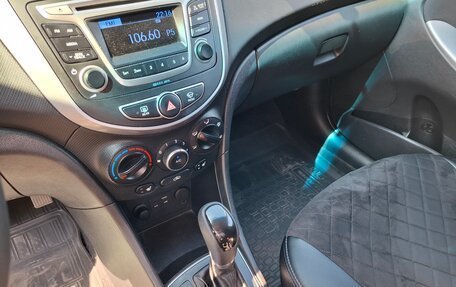 Hyundai Solaris II рестайлинг, 2015 год, 1 180 000 рублей, 14 фотография