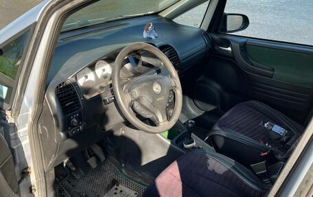 Opel Zafira A рестайлинг, 1999 год, 300 000 рублей, 11 фотография