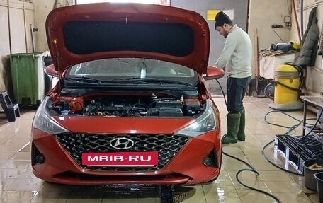 Hyundai Solaris II рестайлинг, 2021 год, 1 750 000 рублей, 5 фотография