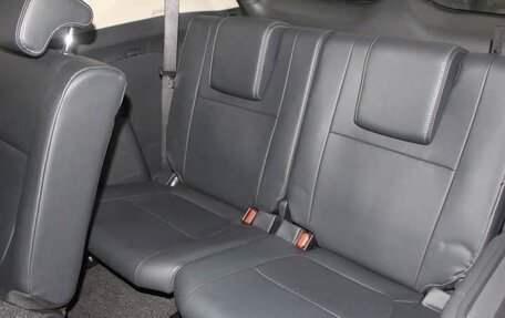 Mitsubishi Outlander III рестайлинг 3, 2021 год, 1 900 000 рублей, 12 фотография