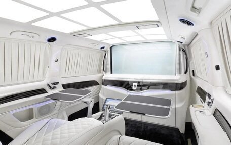 Mercedes-Benz V-Класс, 2024 год, 43 980 000 рублей, 3 фотография