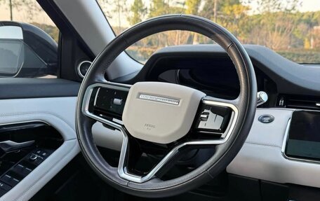 Land Rover Range Rover Evoque II, 2022 год, 2 980 000 рублей, 8 фотография