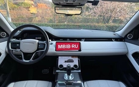 Land Rover Range Rover Evoque II, 2022 год, 2 980 000 рублей, 9 фотография