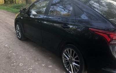 Hyundai Solaris II рестайлинг, 2020 год, 1 200 000 рублей, 1 фотография