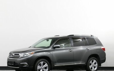 Toyota Highlander III, 2013 год, 1 995 000 рублей, 1 фотография