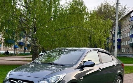 Hyundai Solaris II рестайлинг, 2013 год, 790 000 рублей, 5 фотография
