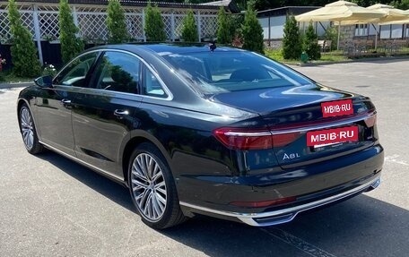 Audi A8, 2019 год, 5 600 000 рублей, 5 фотография