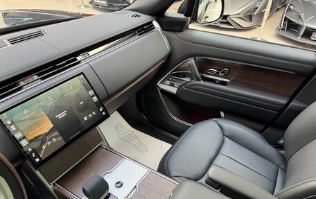 Land Rover Range Rover IV рестайлинг, 2025 год, 21 990 000 рублей, 27 фотография