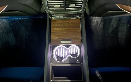 Mercedes-Benz Maybach GLS I, 2022 год, 25 000 000 рублей, 24 фотография