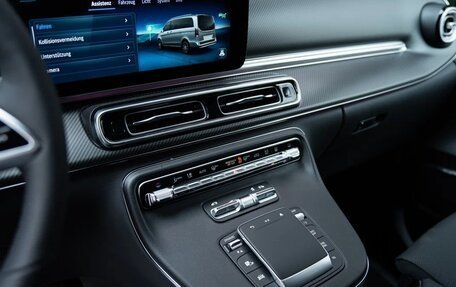Mercedes-Benz V-Класс, 2024 год, 19 890 000 рублей, 12 фотография