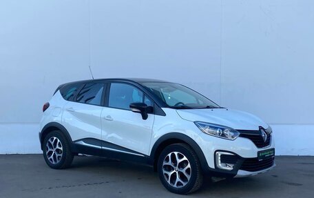 Renault Kaptur I рестайлинг, 2019 год, 1 590 000 рублей, 3 фотография