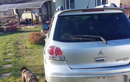 Mitsubishi Outlander III рестайлинг 3, 2003 год, 670 000 рублей, 7 фотография