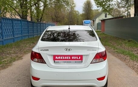 Hyundai Solaris II рестайлинг, 2014 год, 1 050 000 рублей, 5 фотография