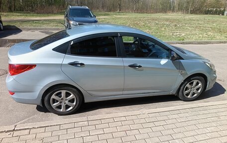 Hyundai Solaris II рестайлинг, 2012 год, 830 000 рублей, 7 фотография