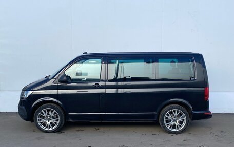 Volkswagen Multivan T6 рестайлинг, 2019 год, 5 800 000 рублей, 8 фотография