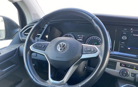 Volkswagen Multivan T6 рестайлинг, 2019 год, 5 800 000 рублей, 14 фотография