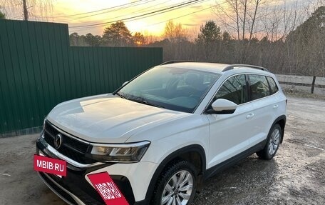 Volkswagen Taos, 2021 год, 2 700 000 рублей, 3 фотография