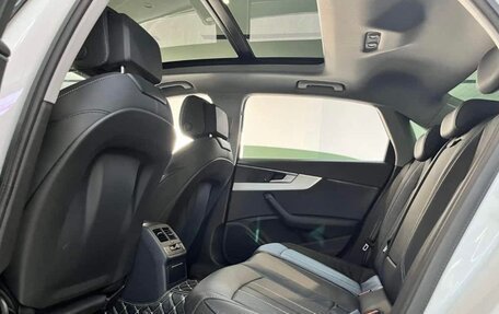 Audi A4, 2022 год, 2 395 000 рублей, 8 фотография