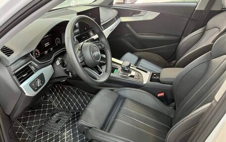 Audi A4, 2022 год, 2 395 000 рублей, 5 фотография