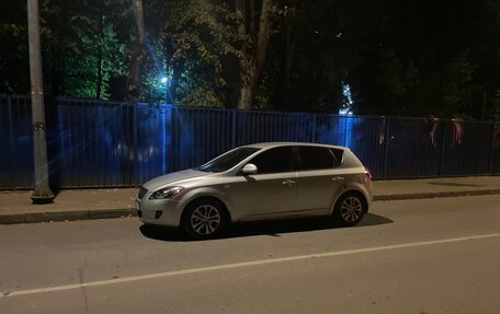 KIA cee'd I рестайлинг, 2008 год, 700 000 рублей, 4 фотография