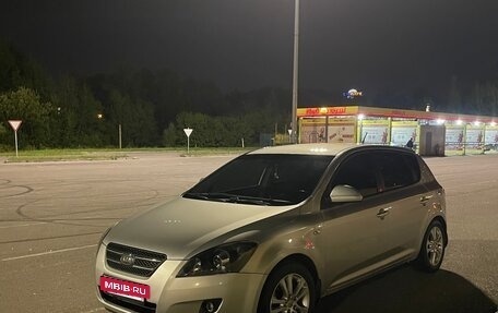 KIA cee'd I рестайлинг, 2008 год, 700 000 рублей, 2 фотография