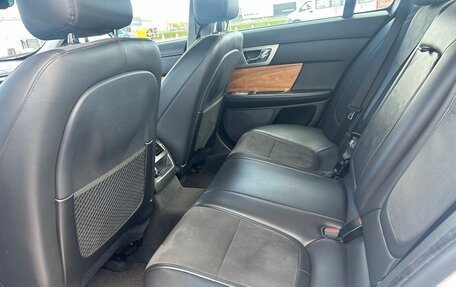 Jaguar XF I рестайлинг, 2014 год, 1 999 000 рублей, 10 фотография