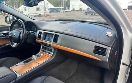 Jaguar XF I рестайлинг, 2014 год, 1 999 000 рублей, 8 фотография