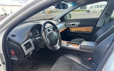 Jaguar XF I рестайлинг, 2014 год, 1 999 000 рублей, 12 фотография