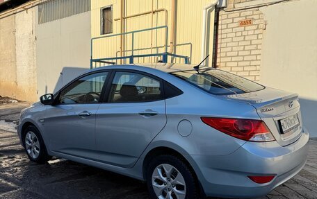 Hyundai Solaris II рестайлинг, 2011 год, 975 000 рублей, 7 фотография
