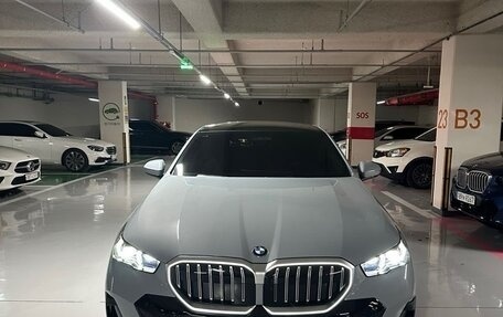 BMW 5 серия, 2025 год, 7 220 000 рублей, 2 фотография