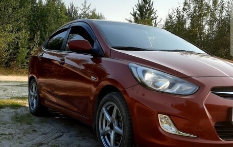 Hyundai Solaris II рестайлинг, 2011 год, 850 000 рублей, 3 фотография