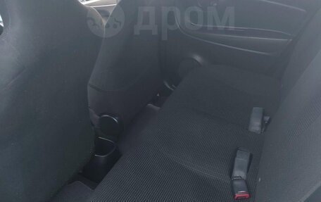 Toyota Vitz, 2015 год, 970 000 рублей, 10 фотография