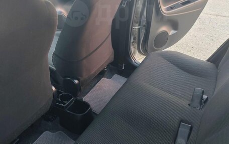 Toyota Vitz, 2015 год, 970 000 рублей, 11 фотография