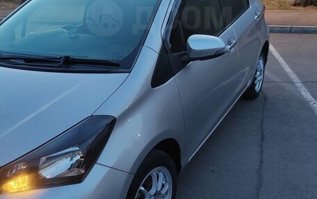 Toyota Vitz, 2015 год, 970 000 рублей, 15 фотография