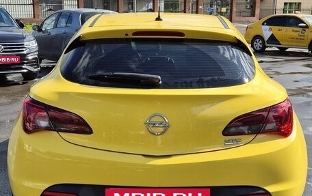 Opel Astra J, 2013 год, 990 000 рублей, 3 фотография