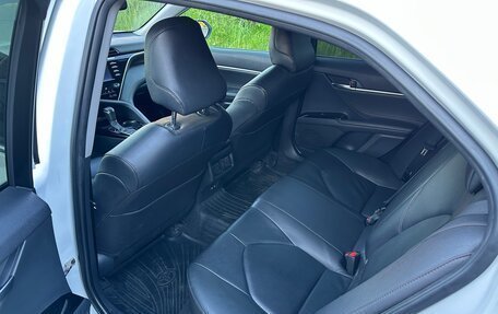 Toyota Camry, 2020 год, 3 350 000 рублей, 7 фотография